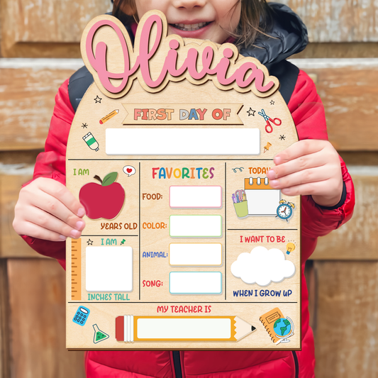 Personalized First and Day Last Day of School Sign, Interchangeable Names SS139