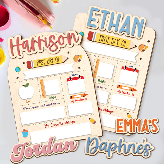 Personalized First and Day Last Day of School Sign, Interchangeable Names SS132