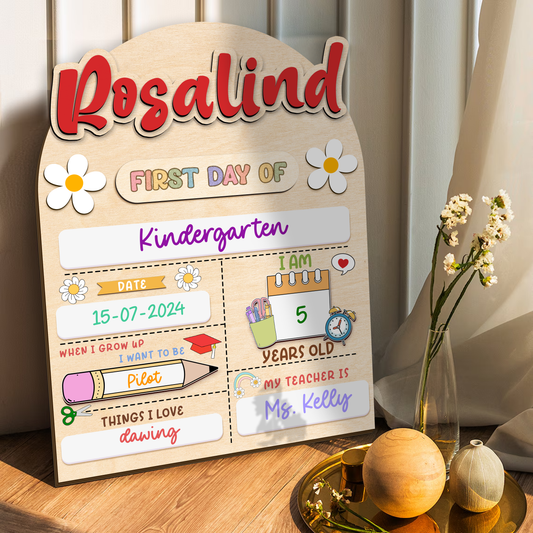 Personalized First and Day Last Day of School Sign, Interchangeable Names SS83